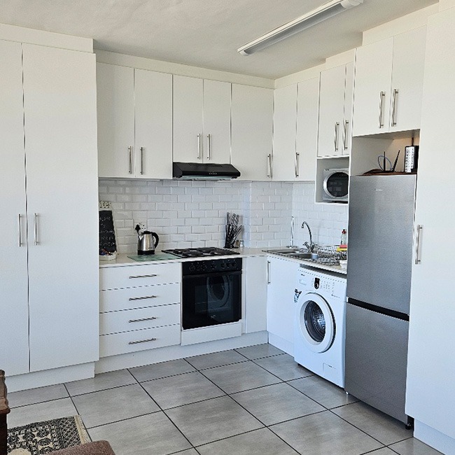 St Tropez 606 2 Bedroom Kitchen View