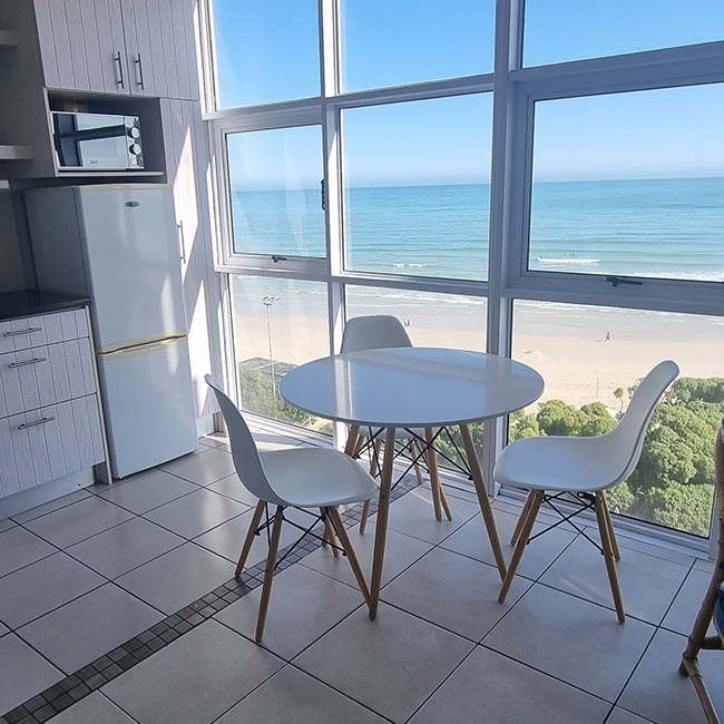Sitting Kitchen