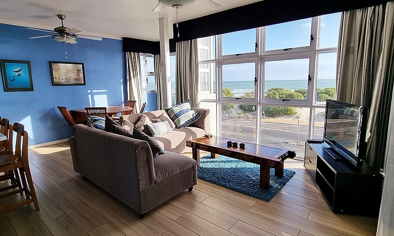 St Tropez 204 2 Bedrooms