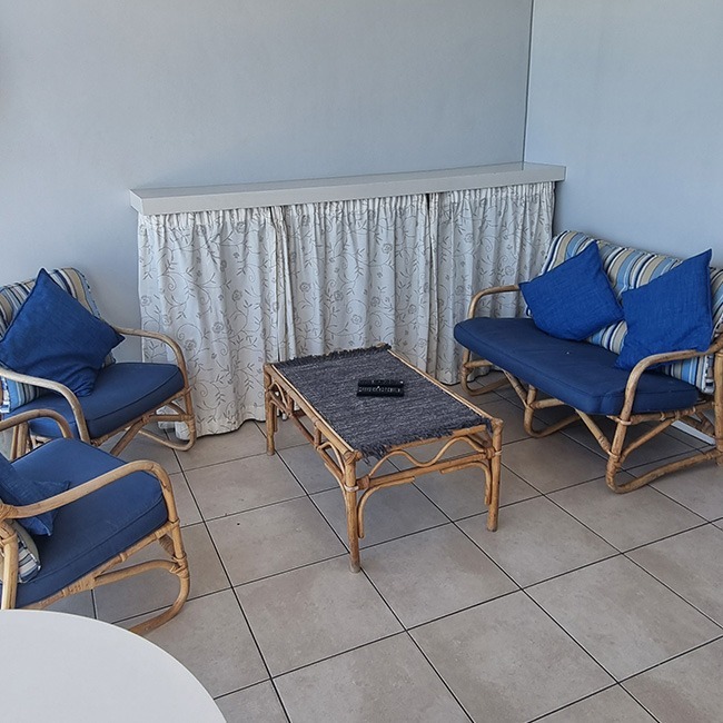 St Tropez 703 Bachelor Unit 2 1