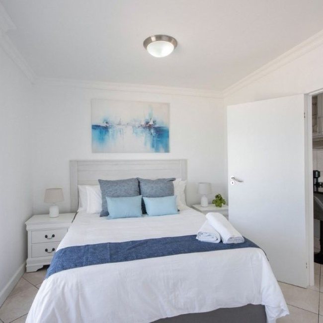 Hibernian Towers 408 apartment photo