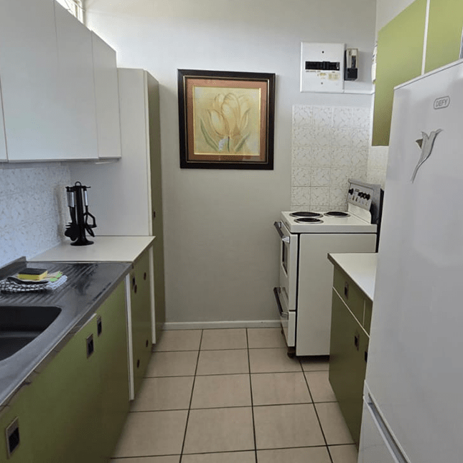Kitchen SA Cape Holidays St Tropez 908