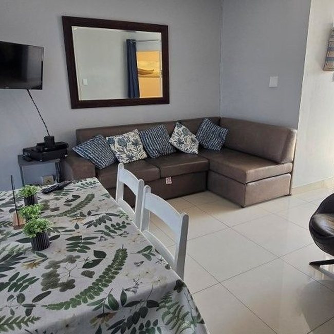 St Tropez 503 bachelor apartment photo