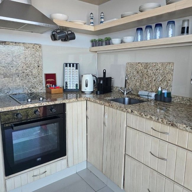 St Tropez 503 bachelor apartment photo