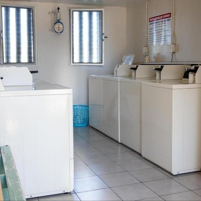 St Tropez 103 bachelor apartment photo