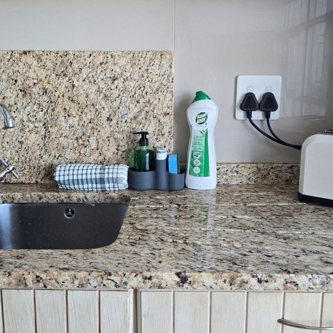 St Tropez 503 bachelor apartment photo
